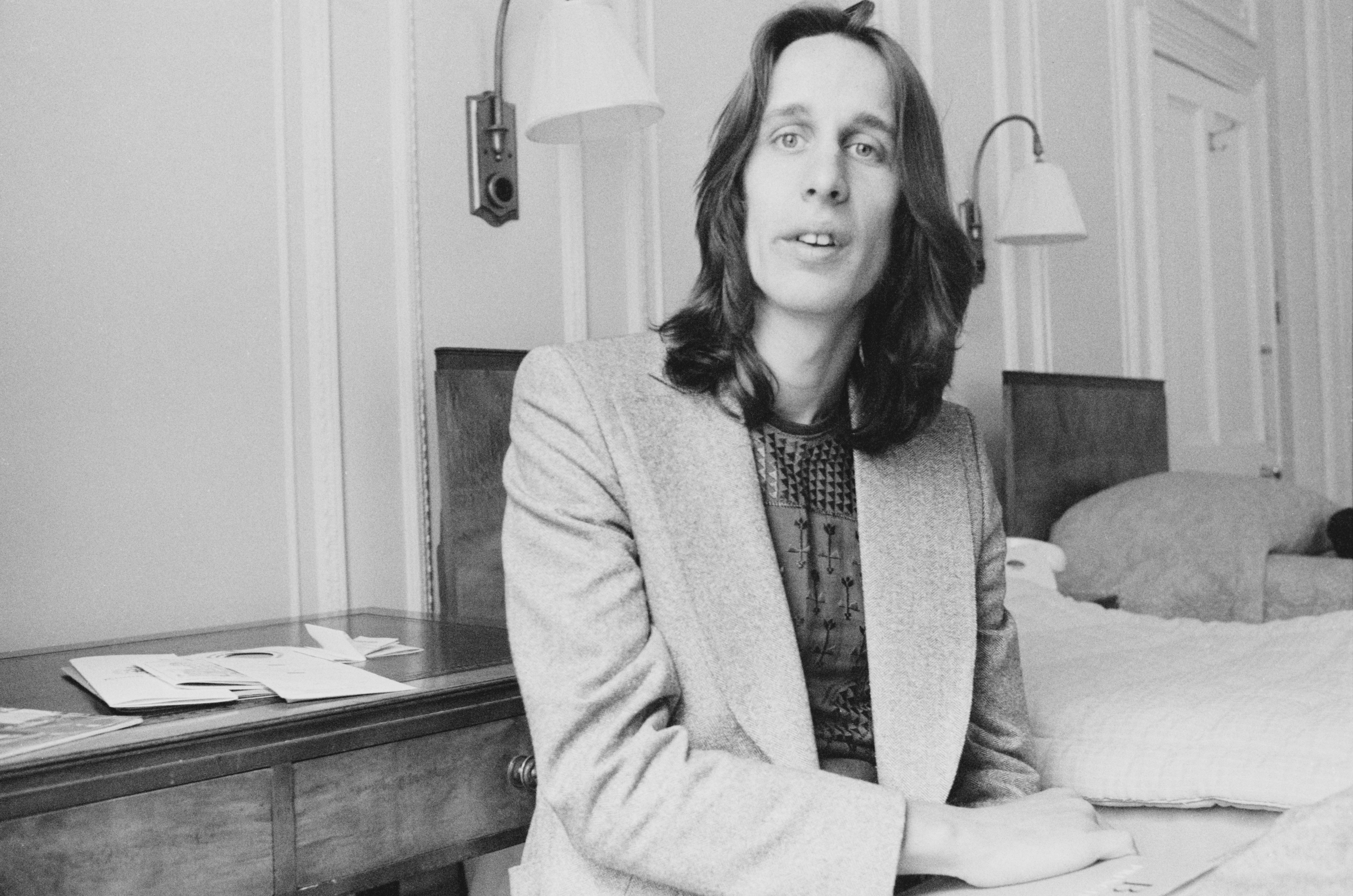 Hello It's Me,' Todd Rundgren