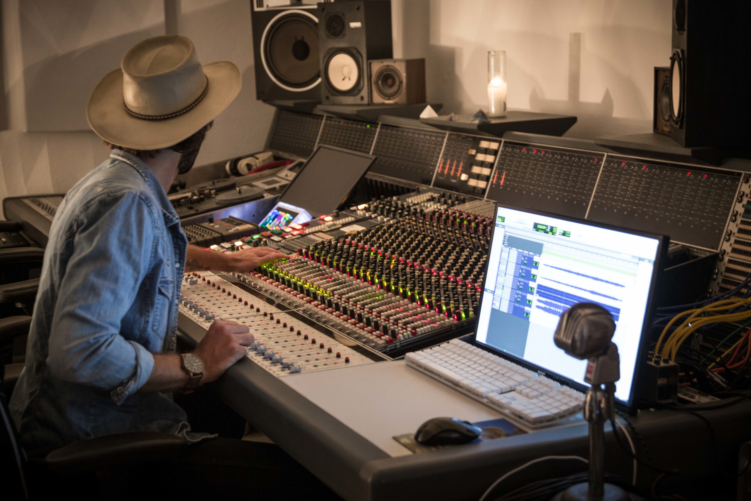 Studio Showcase Setting Up San Juan Sound