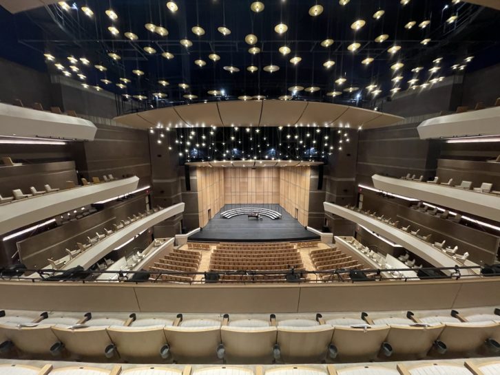 Buddy Holly Hall's main Helen DeVitt Jones Theater has been outfitted with a Y-Series system with ArrayProcessing.