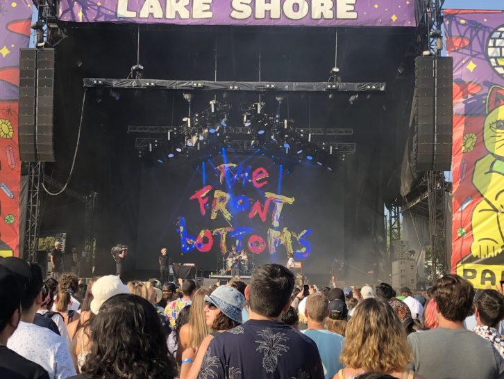 There were a dozen L-Acoustics K1/K2 per side on the Lake Shore stage, provided by LD Systems, with The Front Bottoms performing. 