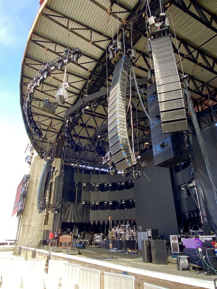 The DMB’s current Meyer rig includes LYON main and side hangs, 1100-LFC low-frequency hangs, and a center hang of four LEOPARD compact loudspeakers. PHOTO: Clive Young