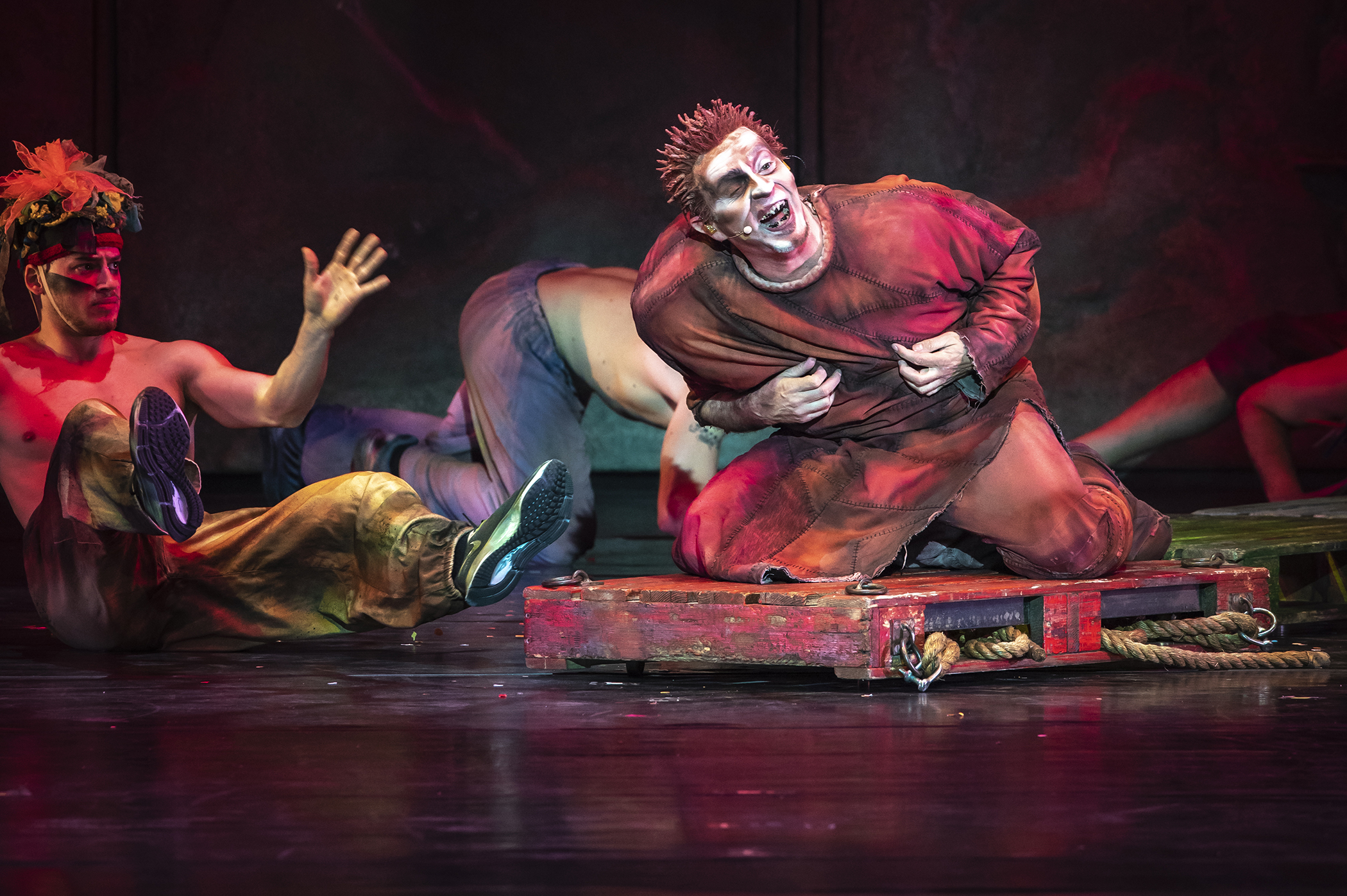 Автор мюзикла нотр дам де пари. Собор парижской богоматери мюзикл. Нотр-дам-де-пари мюзикл 1998. Собор парижской богоматери мюзикл 1998. Notre dame de paris мюзикл.