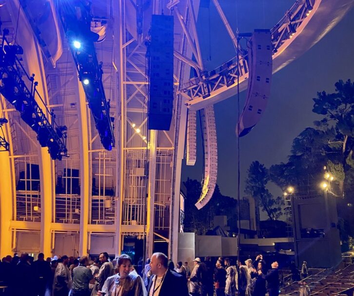 After the keynote, the crowd was invited to come onstage and examine the L Series system more closely.