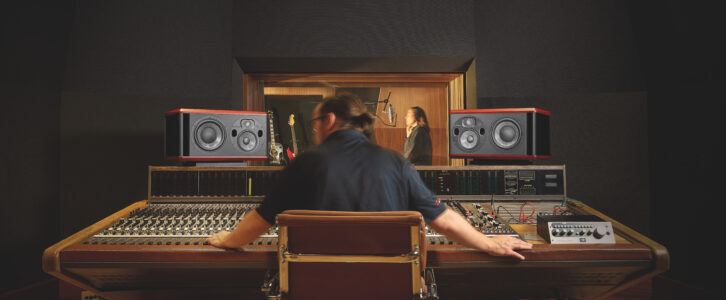 Focal Trio6 ST6 in studio