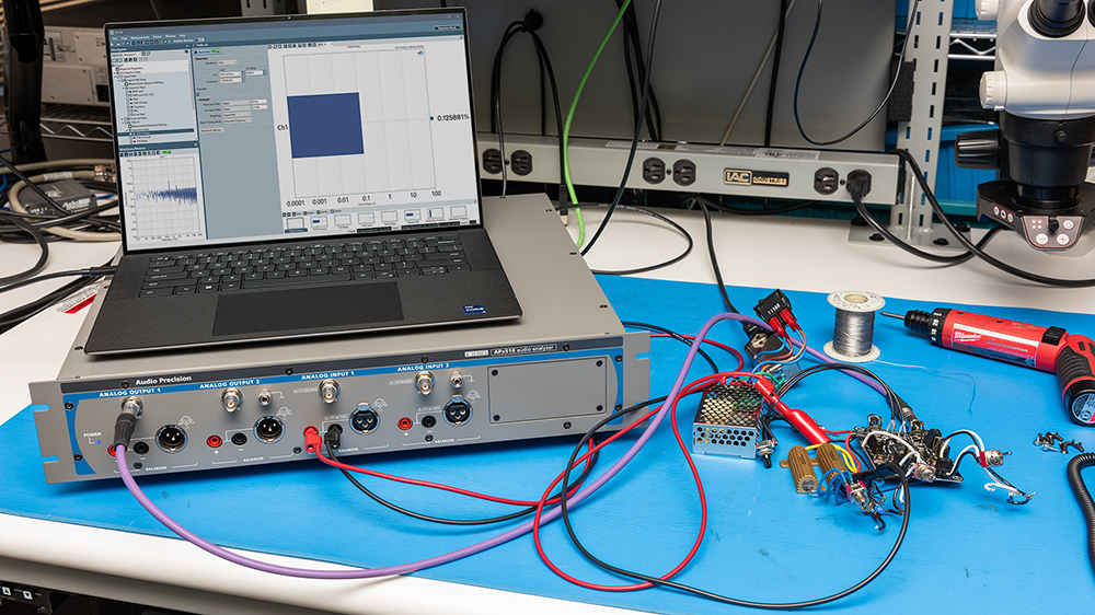 Audio Precision APx516B Audio Analyzer 