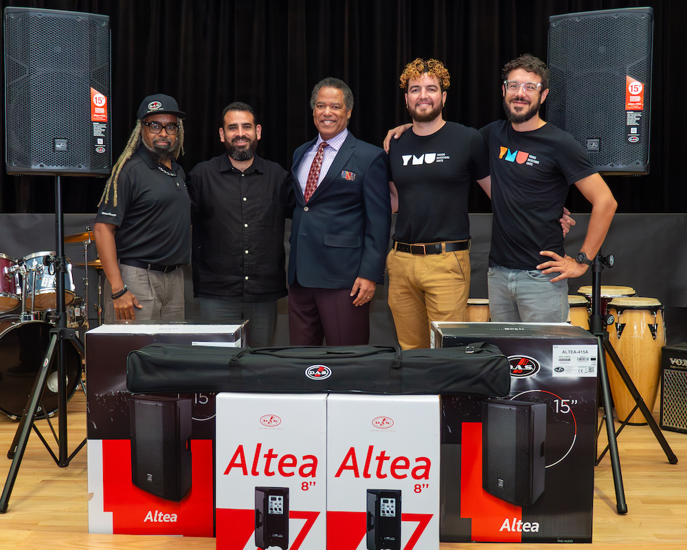 DAS Audio joined forces with Miami’s Young Musicians Unite organization to award two local Miami-Dade county schools with a full ALTEA loudspeaker system. 