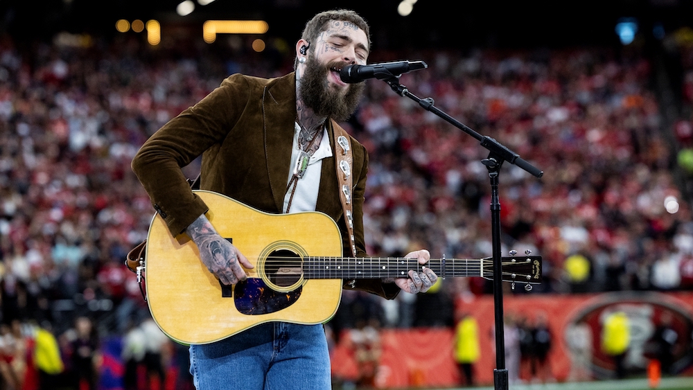 Post Malone performs America the Beautiful during Super Bowl LVIII using a Sennheiser SKM 6000 with an MM 435 capsule (Photo by Lauren Leigh Bacho/Getty Images)