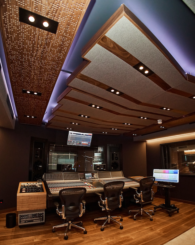 One of the main control rooms at Sony 5020 Madrid.