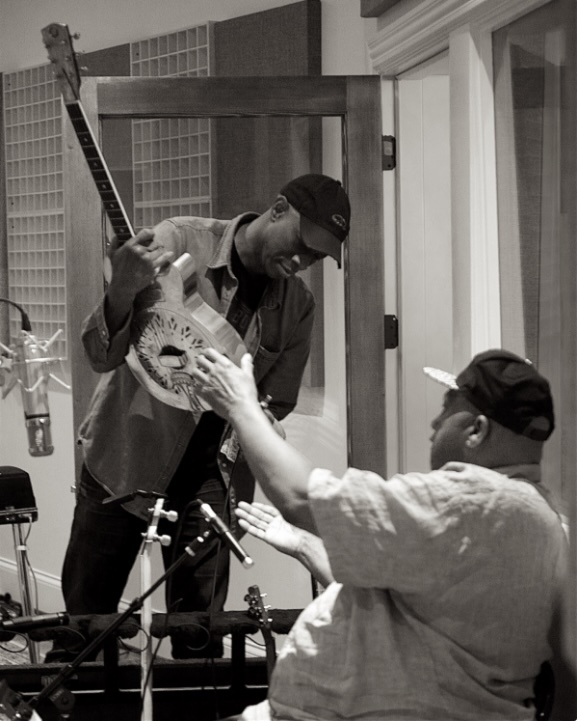 Keb' Mo' (standing) and Tah Mahal in the studio. Photo courtesy of Keb' Mo'.