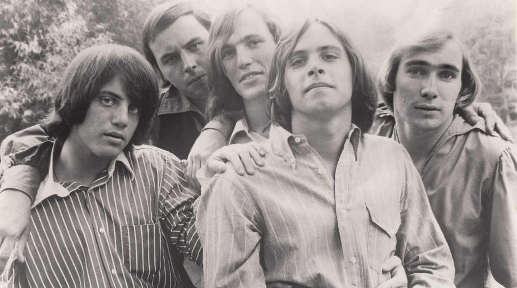 The Hassles, L-R, Billy Joel, Richard McKenna, Jon Small, John Dizek and Howie Arthur Blauvelt. Photo credit The Hassles/Jon Small.