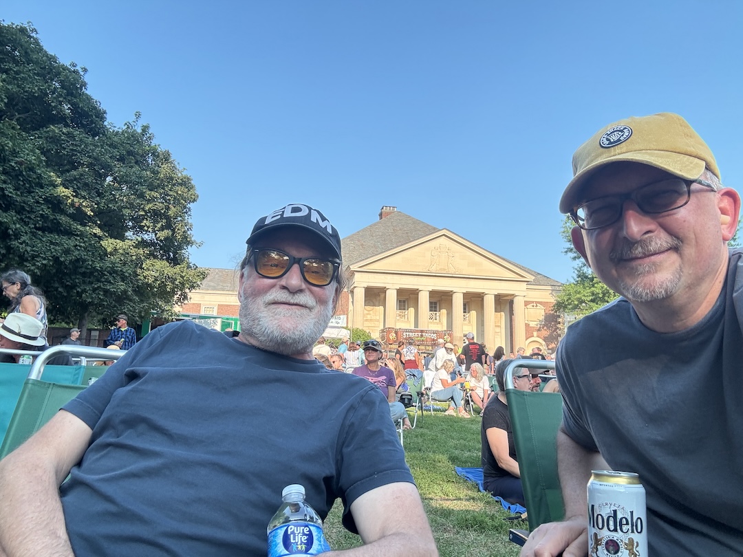 Mix co-editor Tom Kenny, left, and Geoff Brackett at the Saratoga Performing Arts Center for Outlaw Music Festival. Photo: Tom Kenny.
