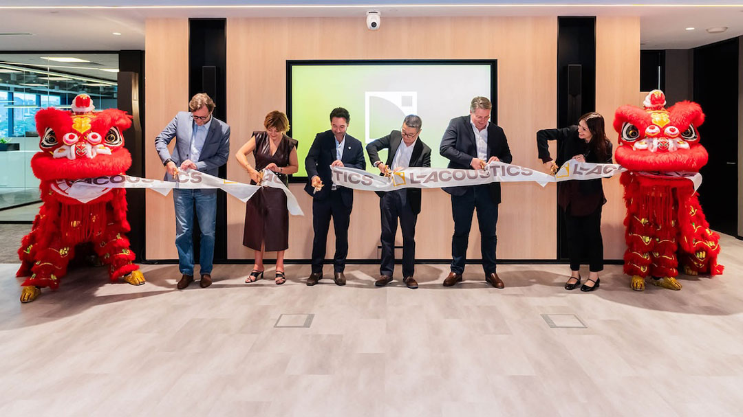 From L-R: Cedric Montrésor, Executive Director of Application; Anne Hamlett, Chief People Officer; Laurent Vaissié, CEO L-Acoustics; Tim Zhou, CEO APAC; Hervé Guillaume, CEO L-Acoustics Group; and Audrey Neustadter, Executive Director of Communications cutting the ribbon at the new L-Acoustics Regional Headquarters in Singapore (© L-Acoustics / Chris Lau)