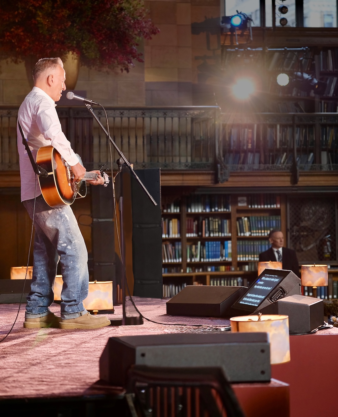 For Springsteen’s performance, L&M used four 1 Sound CM38 cardioid concert monitors