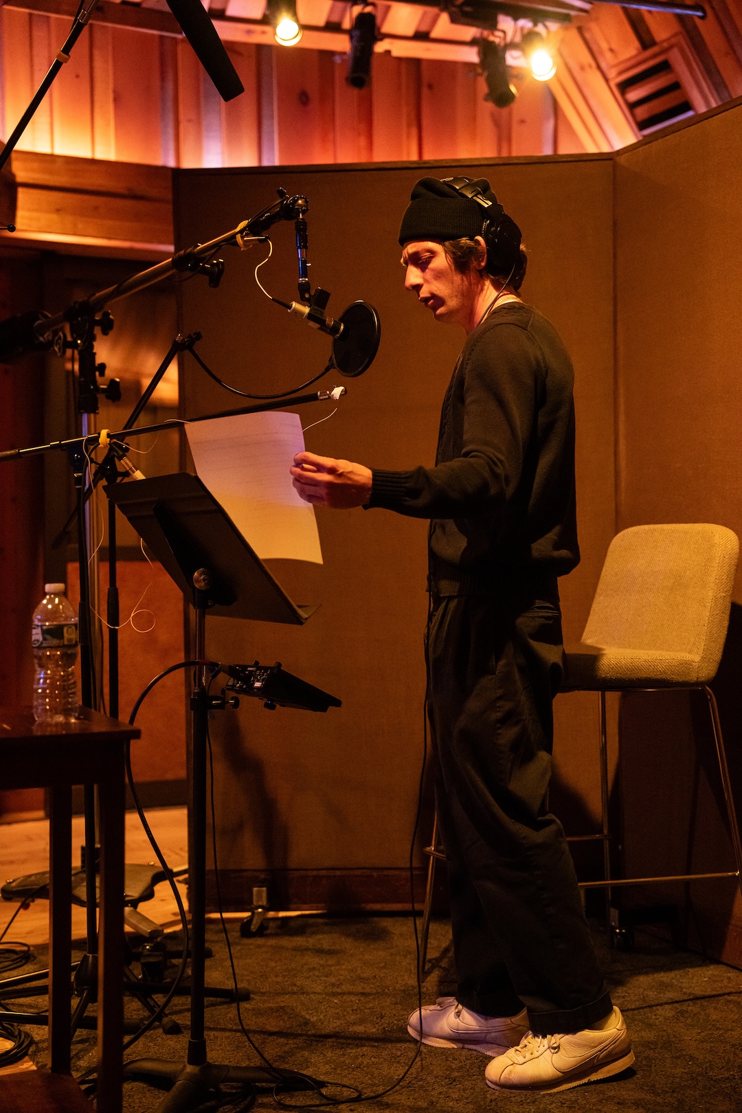 Actor Jeremy Allen White recording a vocal for a pre-record New York’s Power Station in a setup similar to his test recording a month earlier at Nashville’s historic RCA Studio A. Photo: Macall Polay/20th Century Studios.
