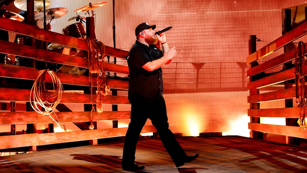 Luke Combs onstage at the 59th Annual CMA Awards at Bridgestone Arena in Nashville, Tenn. Photo: Kevin Mazur/Getty Images for CMA.