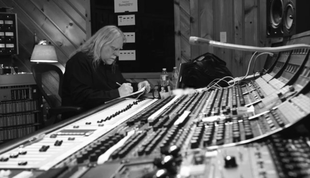 Warren Haynes during a quiet moment at the Neve 8048. Photo: Evan Bakke.