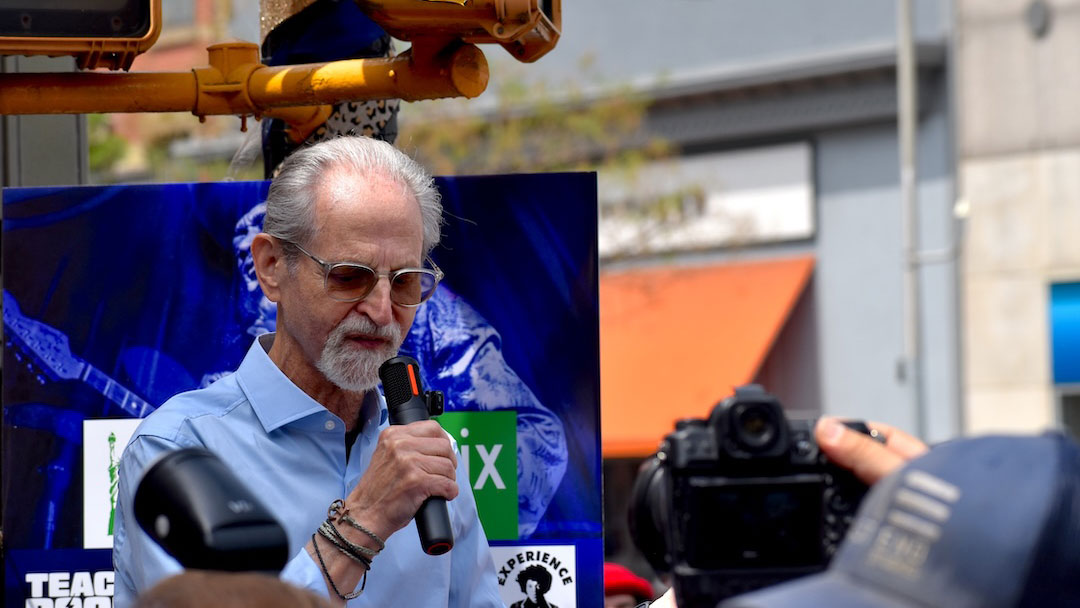 Producer/engineer Eddie Kramer pauses during his speech. Photo: Clive Young/Future.