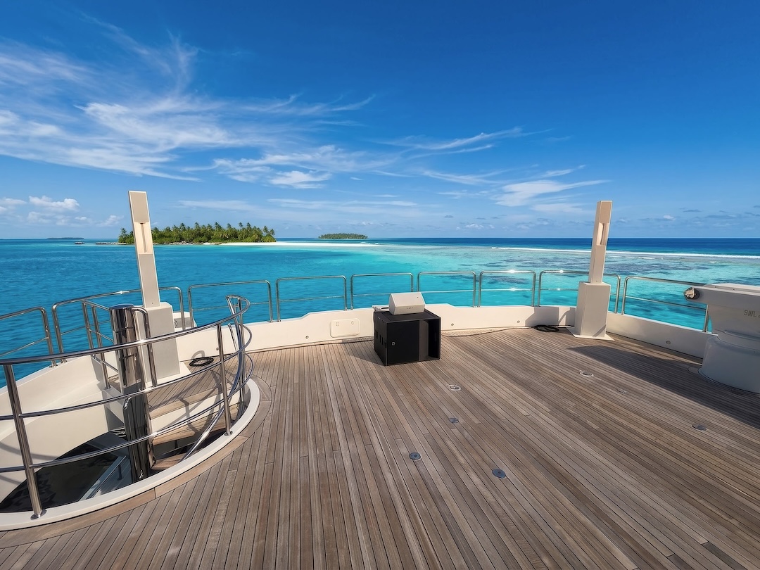 Superyacht System Sails the Seas