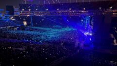 Kenny Chesney, at home in the stadiums. Photo: JH Audio.