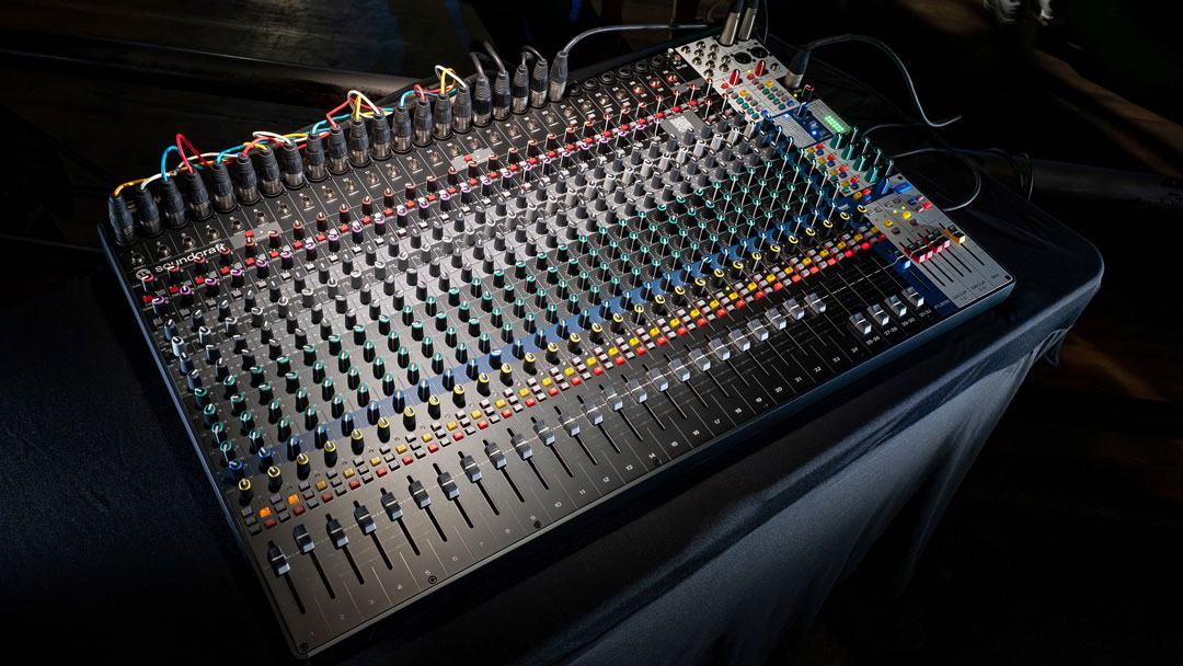 Soundcraft’s 32-channel Signature Plus Series analog mixer.