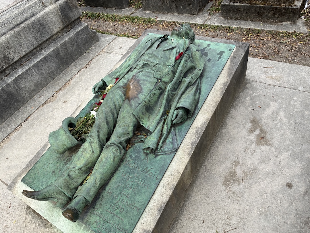 Here lies Victor Noir. Apparently, rubbing a certain portion of Mr. Noir’s anatomy is said to bring fertility and a good sex life(!).